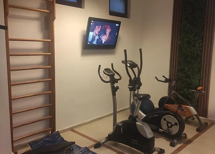 Winslow Infinity Aparthotel